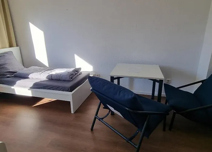 Helle Zimmer Darmstadt City